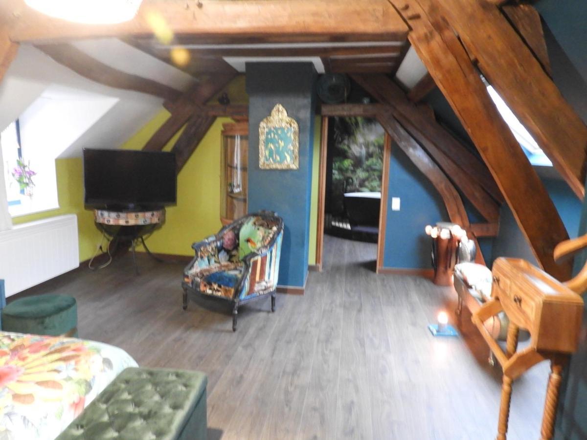 L'écrin du Val de Sambre Bed and Breakfast Maubeuge Esterno foto