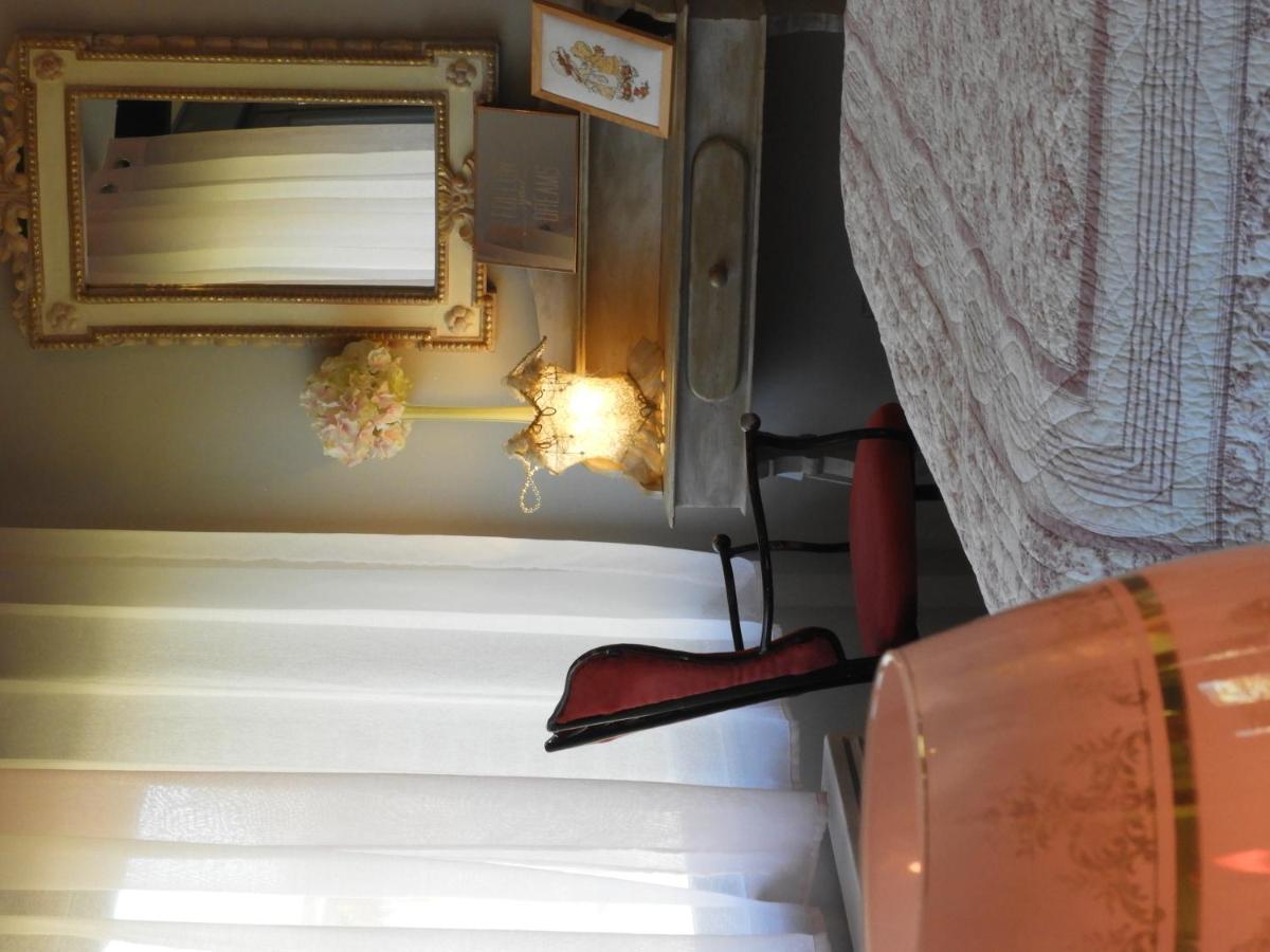 L'écrin du Val de Sambre Bed and Breakfast Maubeuge Esterno foto